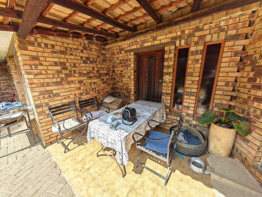 5 Bedroom Property for Sale in Pellissier Free State